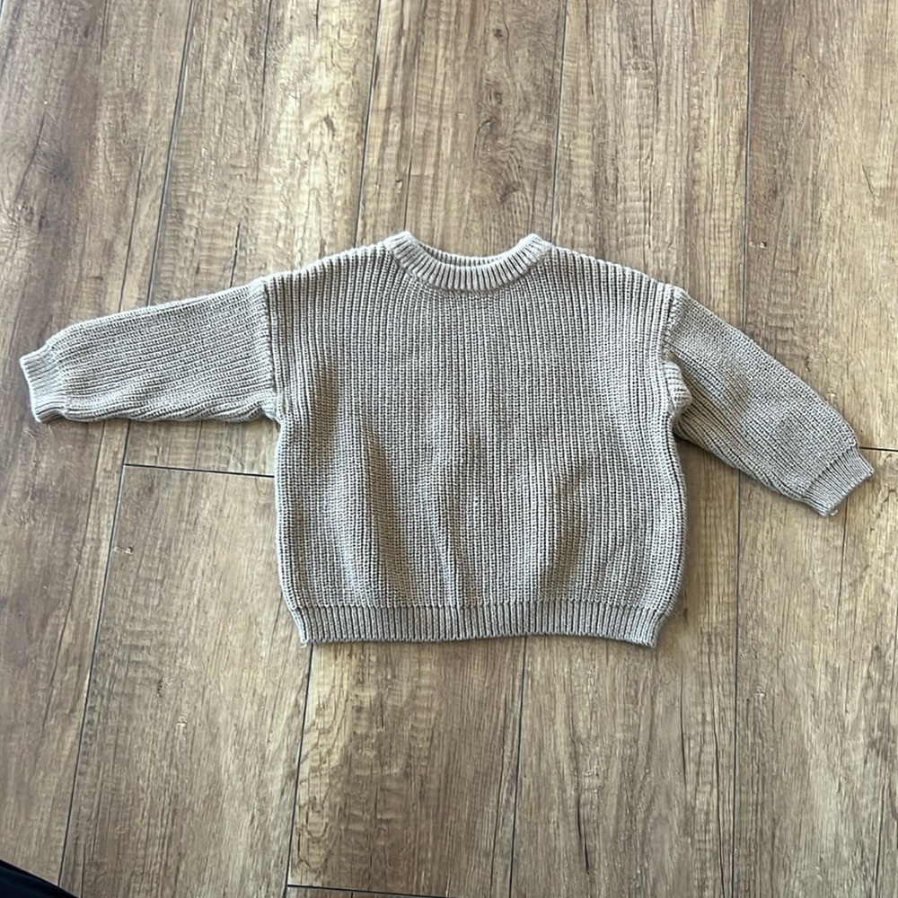 Kids oversized knit sweater.